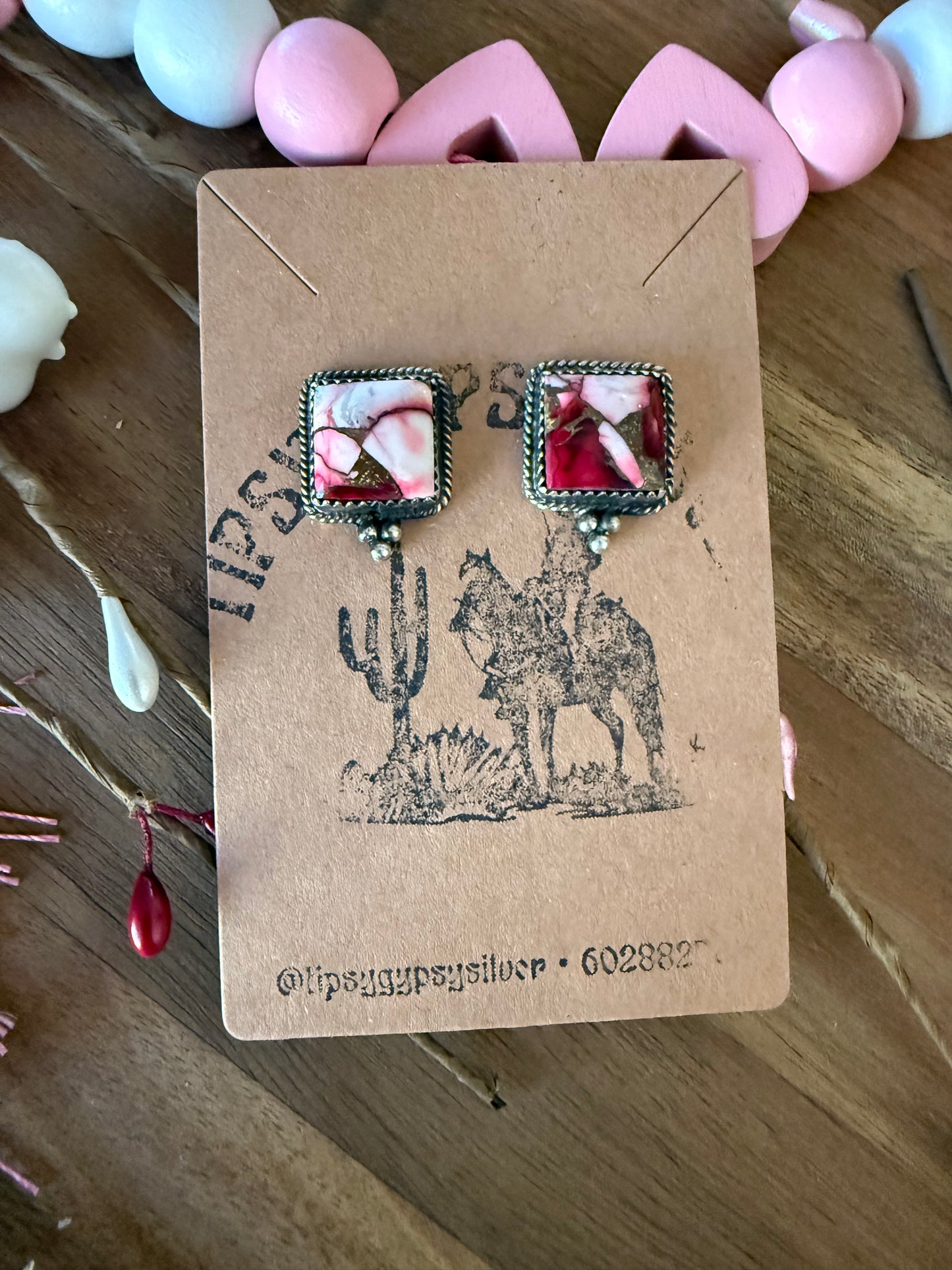 Red Dahlia Studs