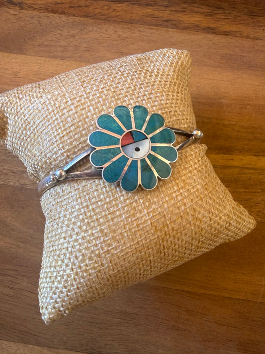 Sunface Cuff