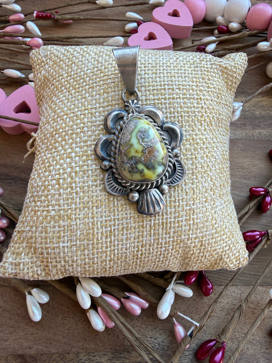 Palomino Pendant
