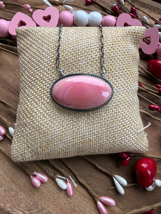 Oval Pink Conch Necklace